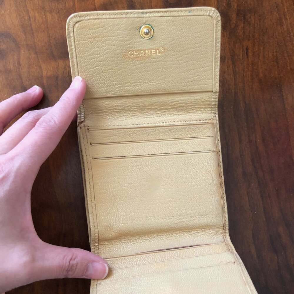 Authentic CHANEL Wallet - Picture 4 of 7